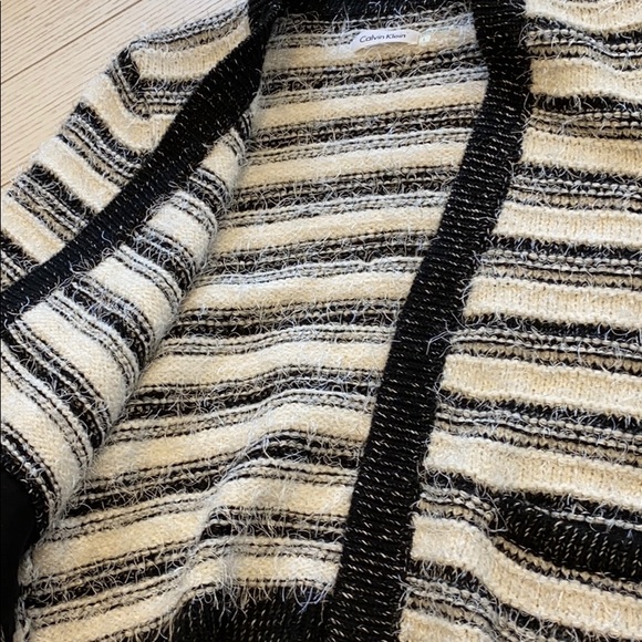 Calvin Klein eyelash knit open front cardigan, black and white, size Large - Picture 6 of 7